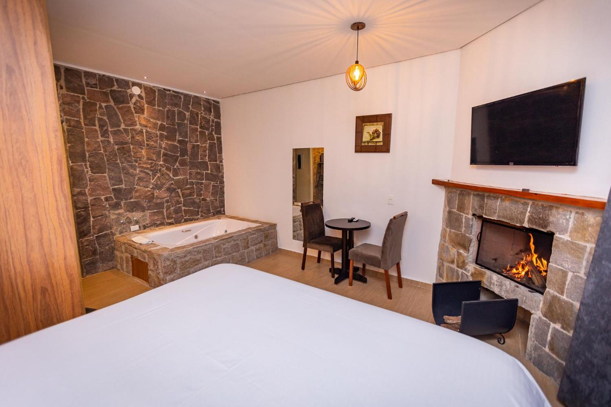 Suites E Chales Com Hidro Lareira E Ar Condicionado Villa Hegus Campos do Jordao Luaran gambar